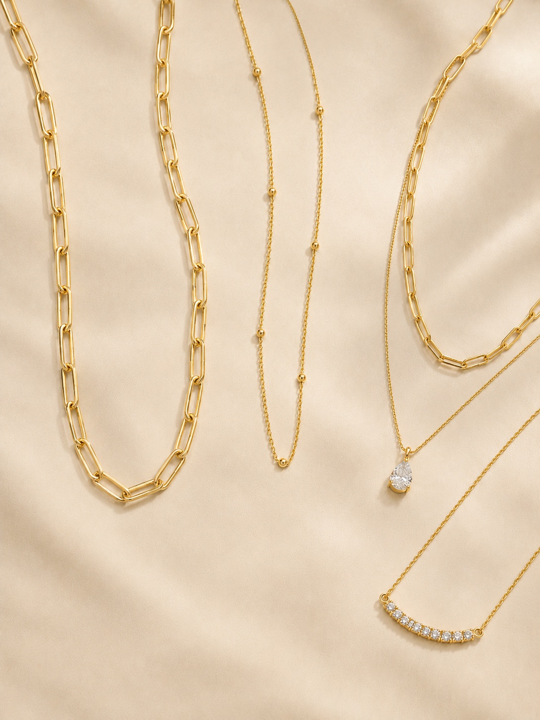Gold-plated necklaces collection